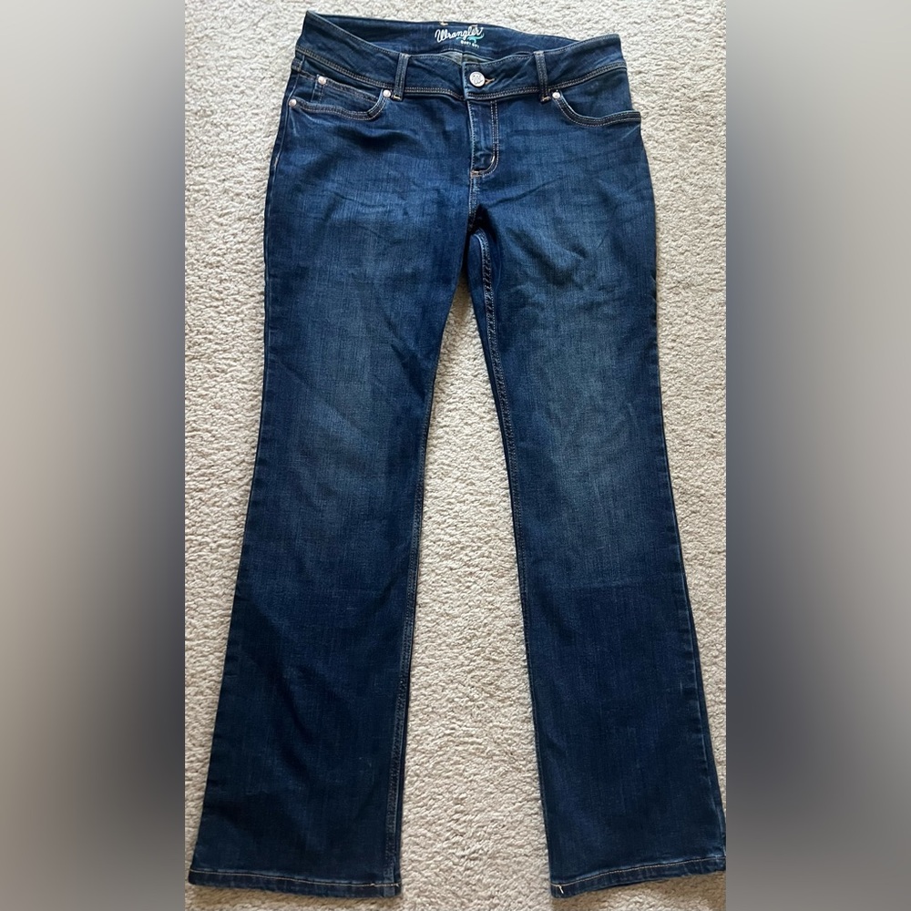 Wrangler Women's Indigo Straight Leg Jeans